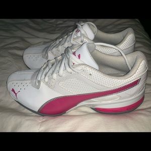Puma shoes worn once!